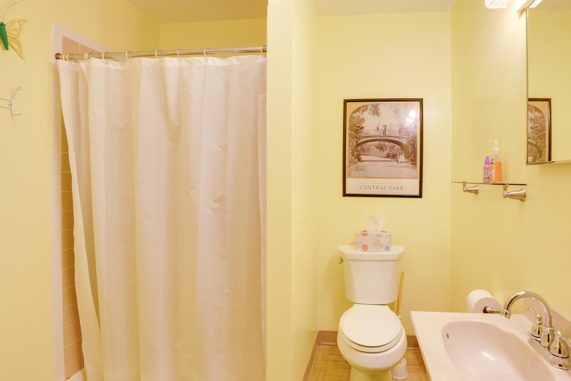 Lawrenceville Apartment With Deck Near Gaming Lands! 외부 사진