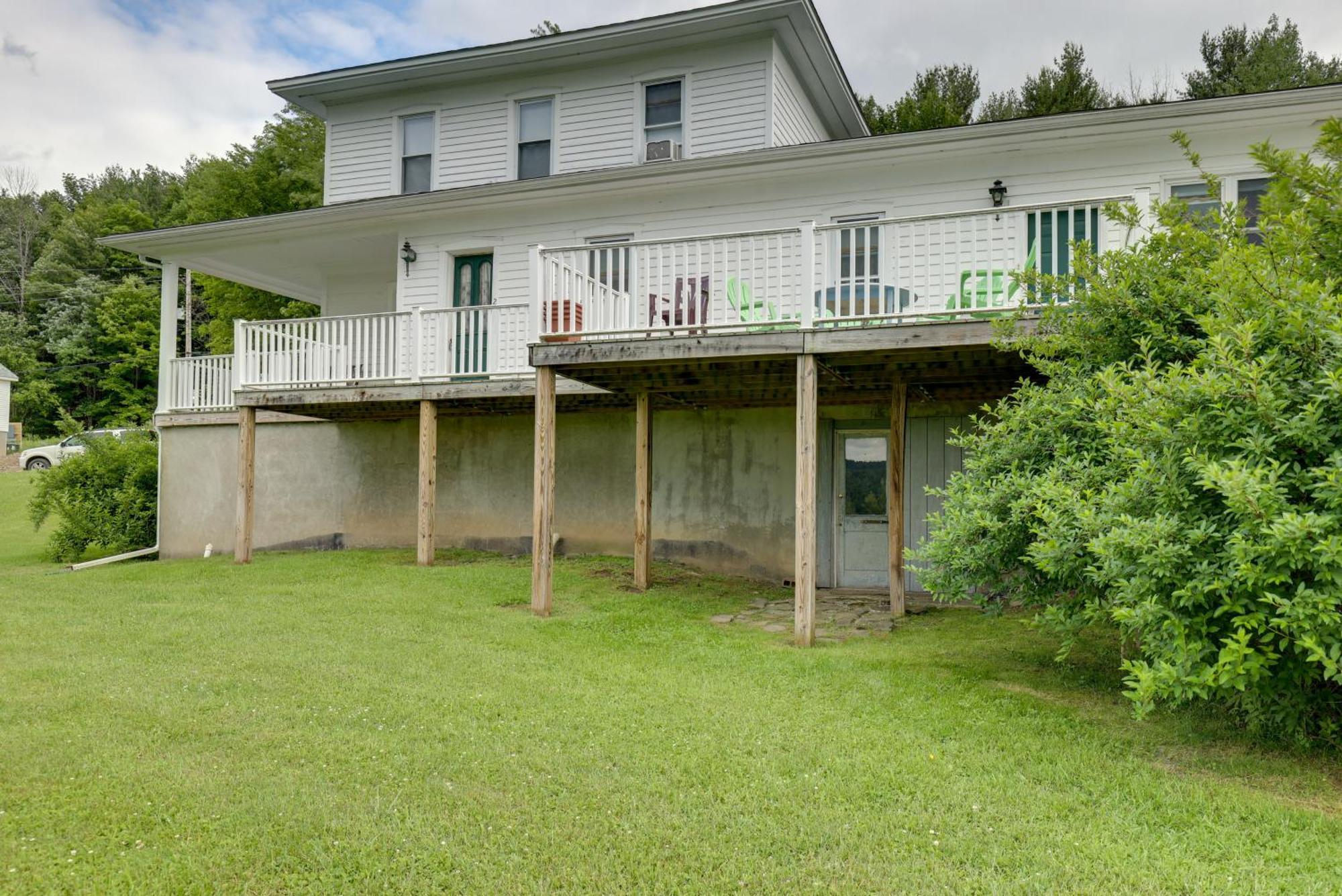 Lawrenceville Apartment With Deck Near Gaming Lands! 외부 사진